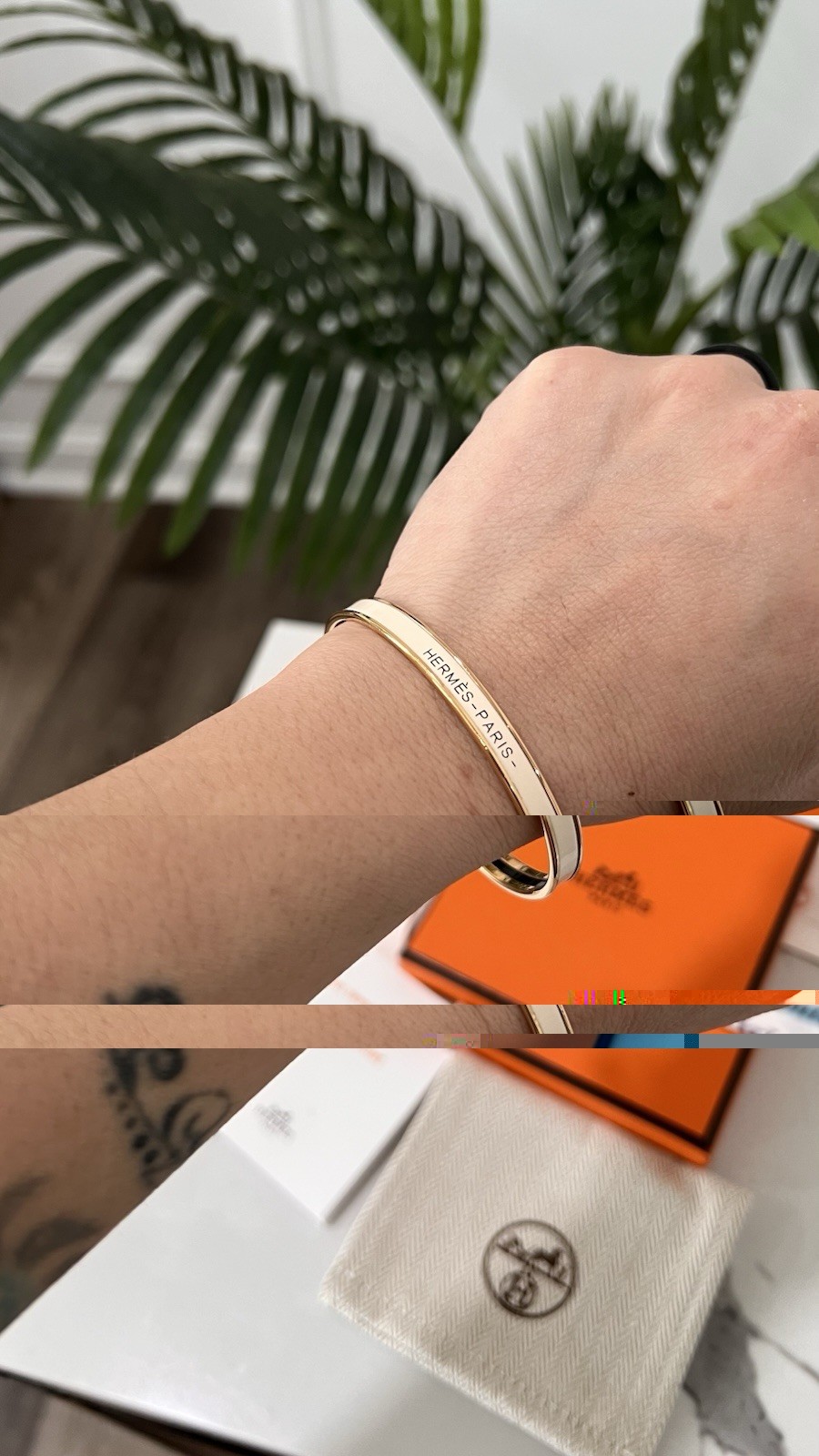 Hermès Enamel Uni Bangle