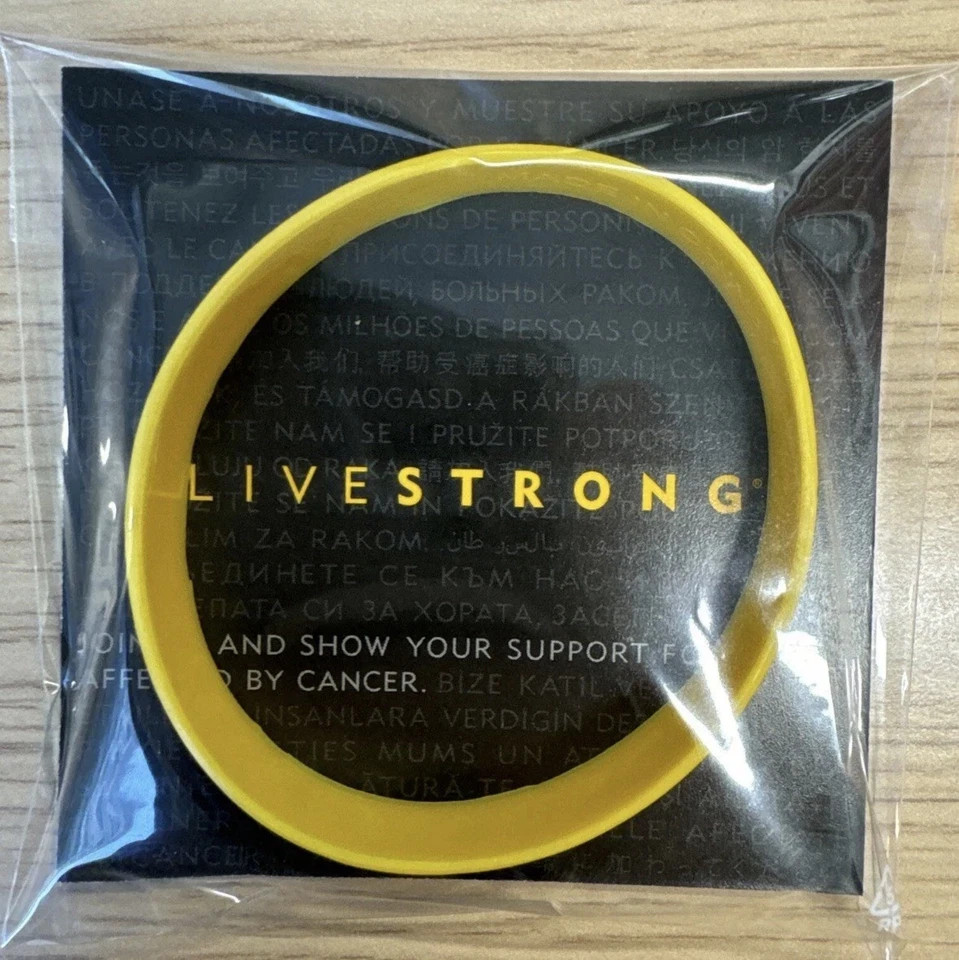 LIVESTRONG LIVE STRONG 100% AUTHENTIC BRACELET NEW! For Men and Women L/XL 8″