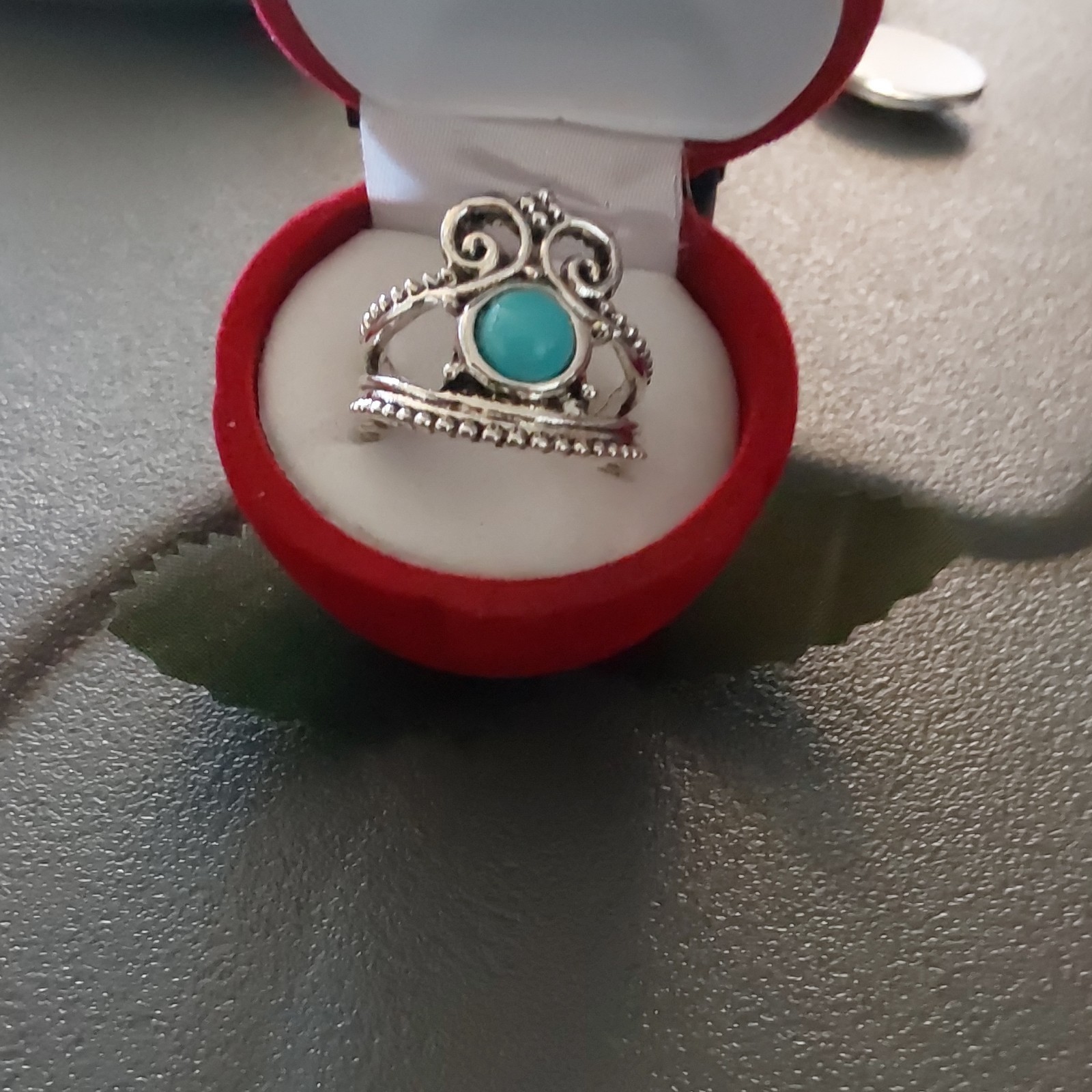 Silver Tone Turquoise Swirl Cocktail Ring Size 7 Round Blue Bezel Set 1 Stone