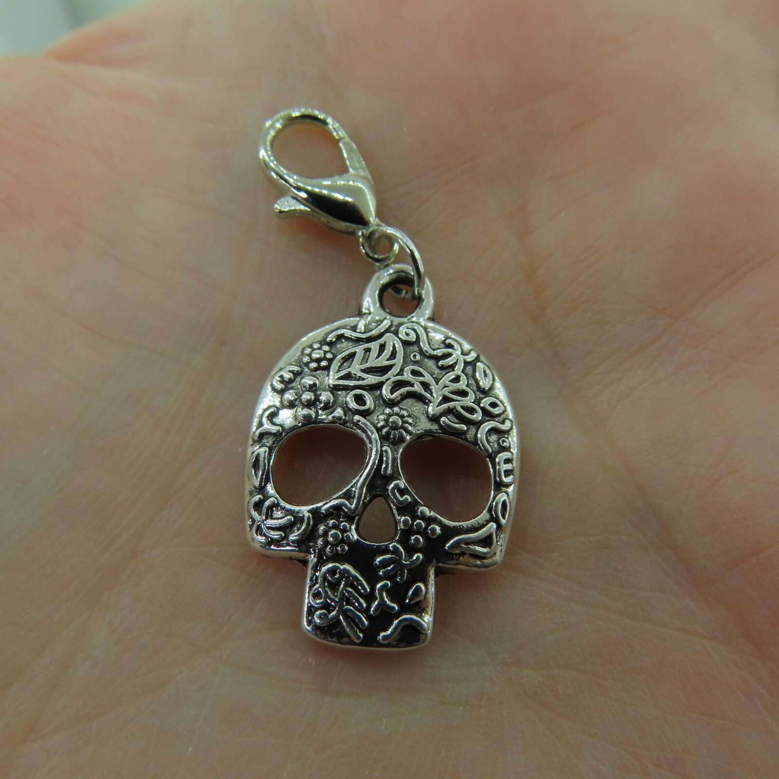 FLORAL SKULL Charm Zipper Pull Keychain Add On Clip Dangle Antique Silver Tone