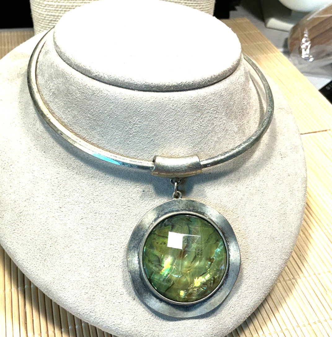 Fashion Necklace Silver Tone Abalone faceted Pendant Torc Choker Lot 103C