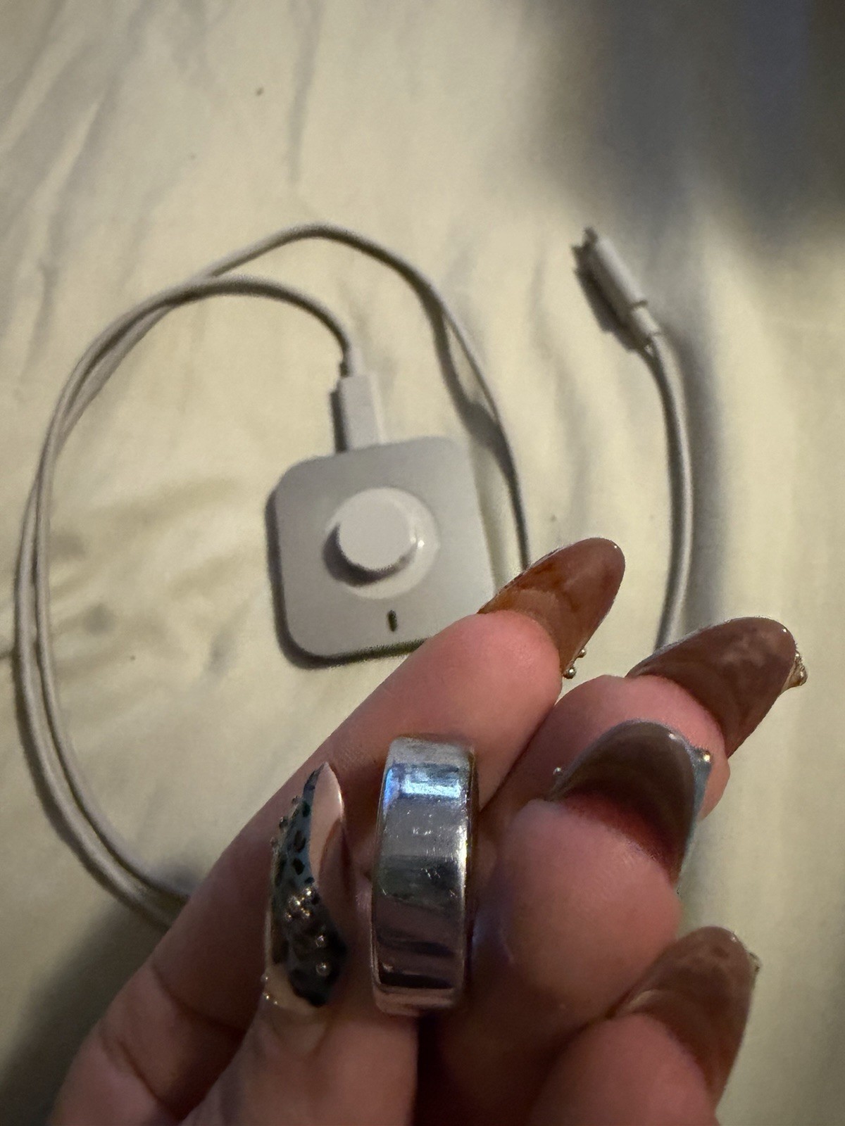 Oura Ring 4 Titanium Silver Band Ring Size 8. Nickel-Free