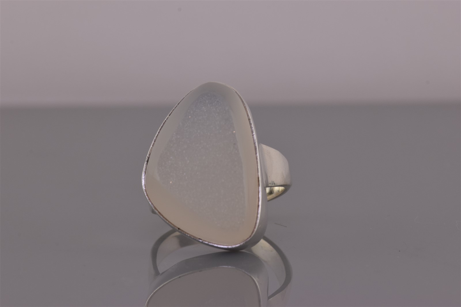 Sterling Silver 25mm White Druzy Quartz Statement Band Ring 925 Sz: 7