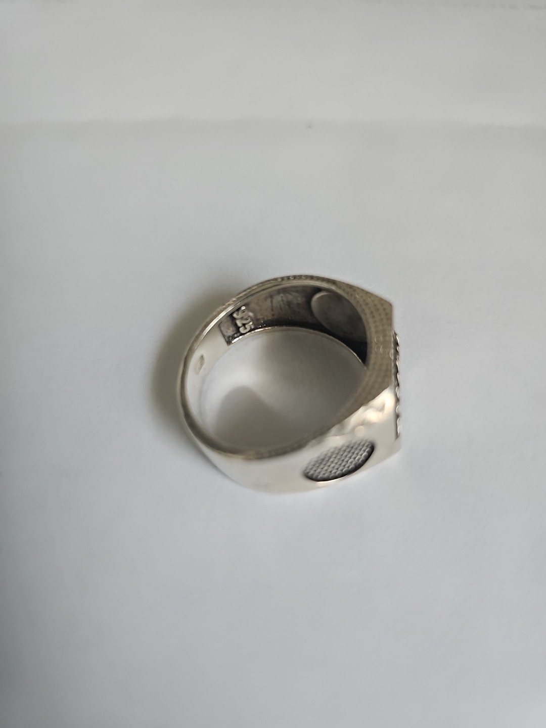 Vintage .925 Sterling Silver Ring With Stones