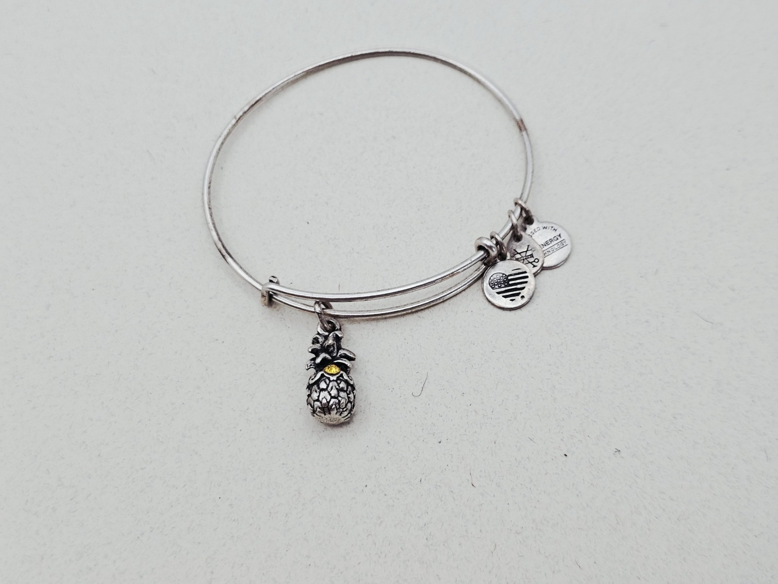 Alex & Ani ” Crystal Pineapple ” 🍍 😋 Charm Bangle Silver Bracelet ✨️