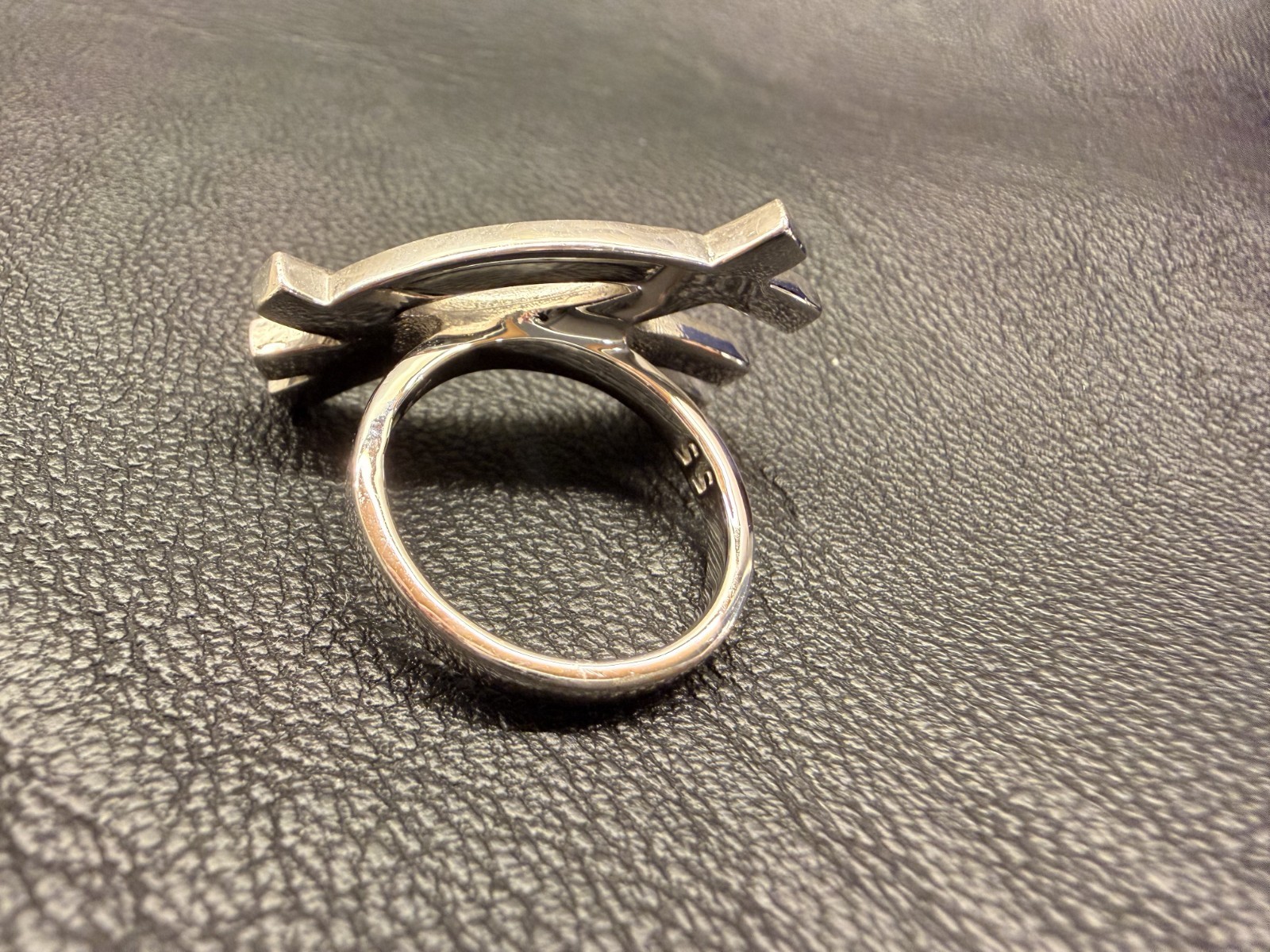 Swarovski Vintage 2000s Infinity Ring 830461 Size 55 (US 7) – Missing 1 Crystal