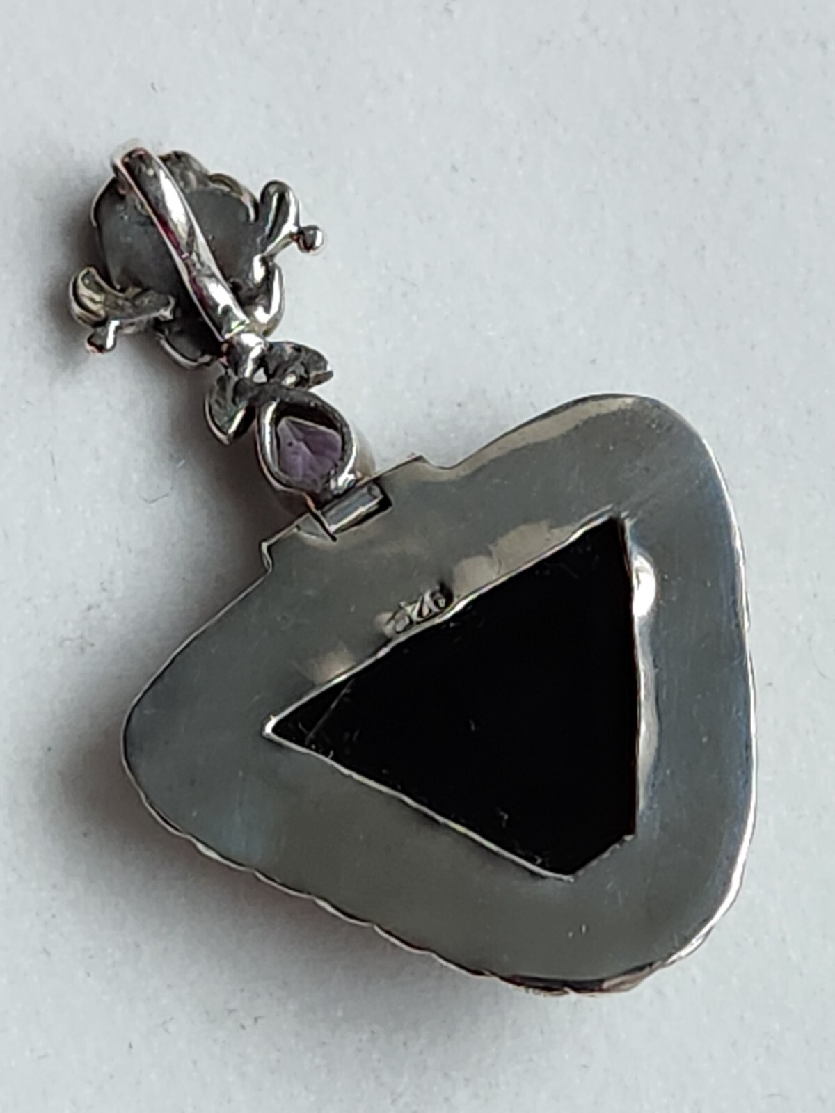 FACETED ONYX STERLING SILVER PENDANT, 17 GRAMS