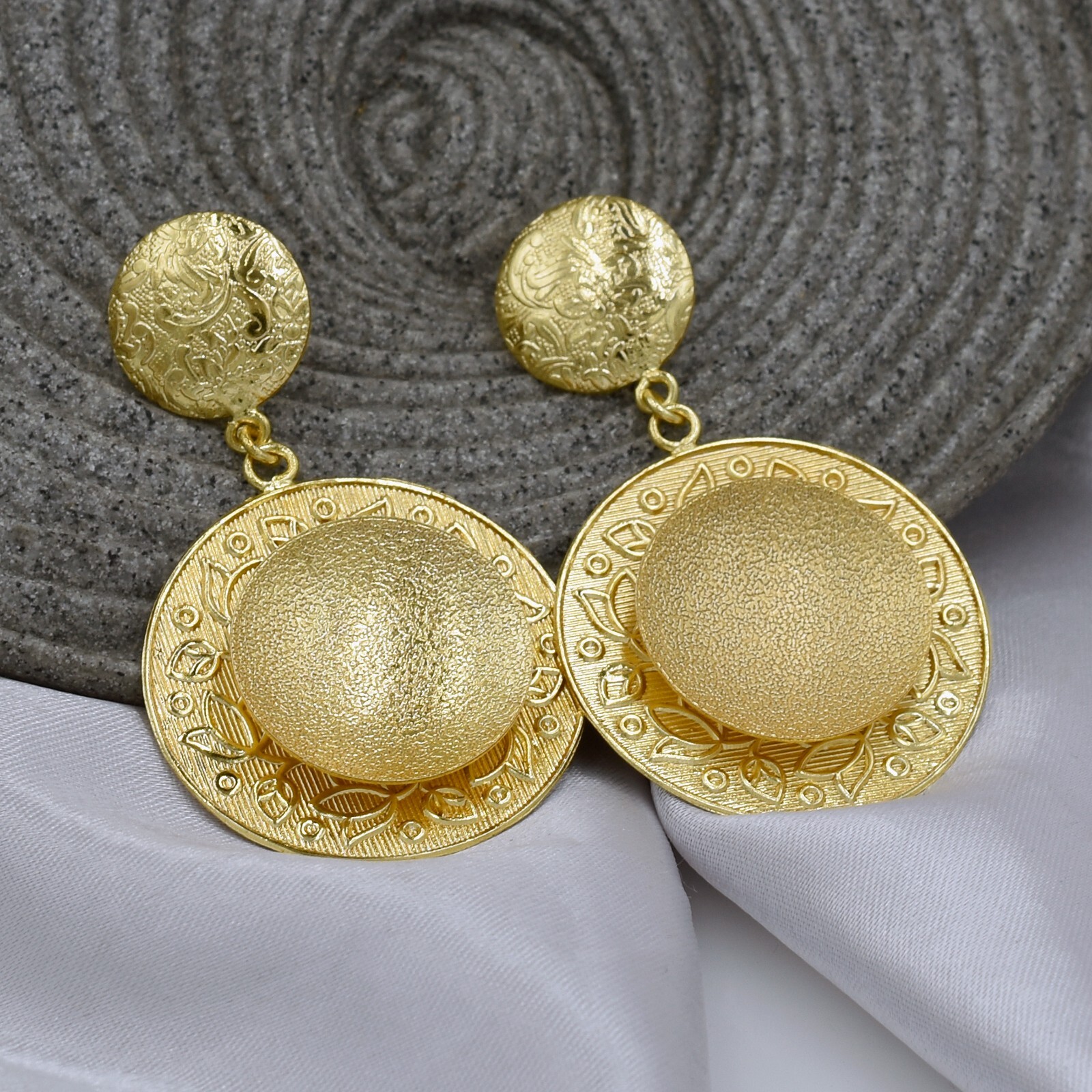 Plain Brass Dangles Handmade 18k Gold Plated Mayan Majesty Stud Earrings For Her