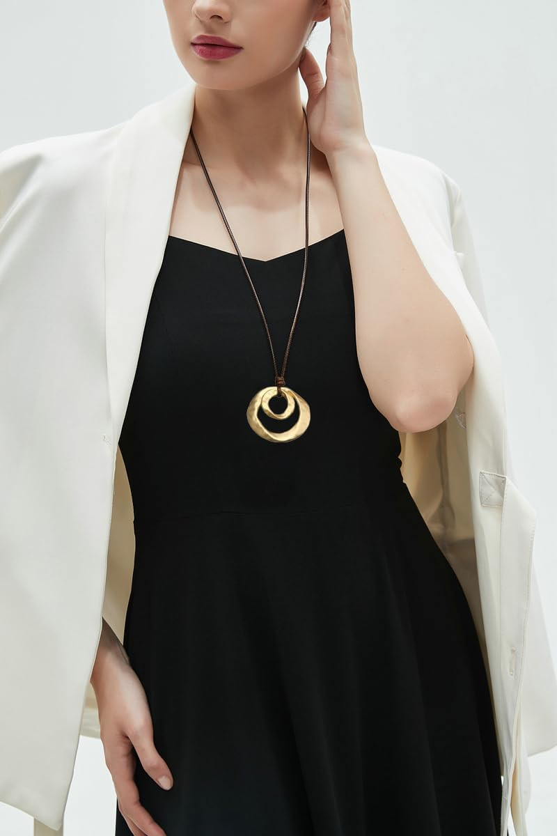 Boho Necklaces for Women Chunky Circle Necklace Layered Boho Circle Leather Chok