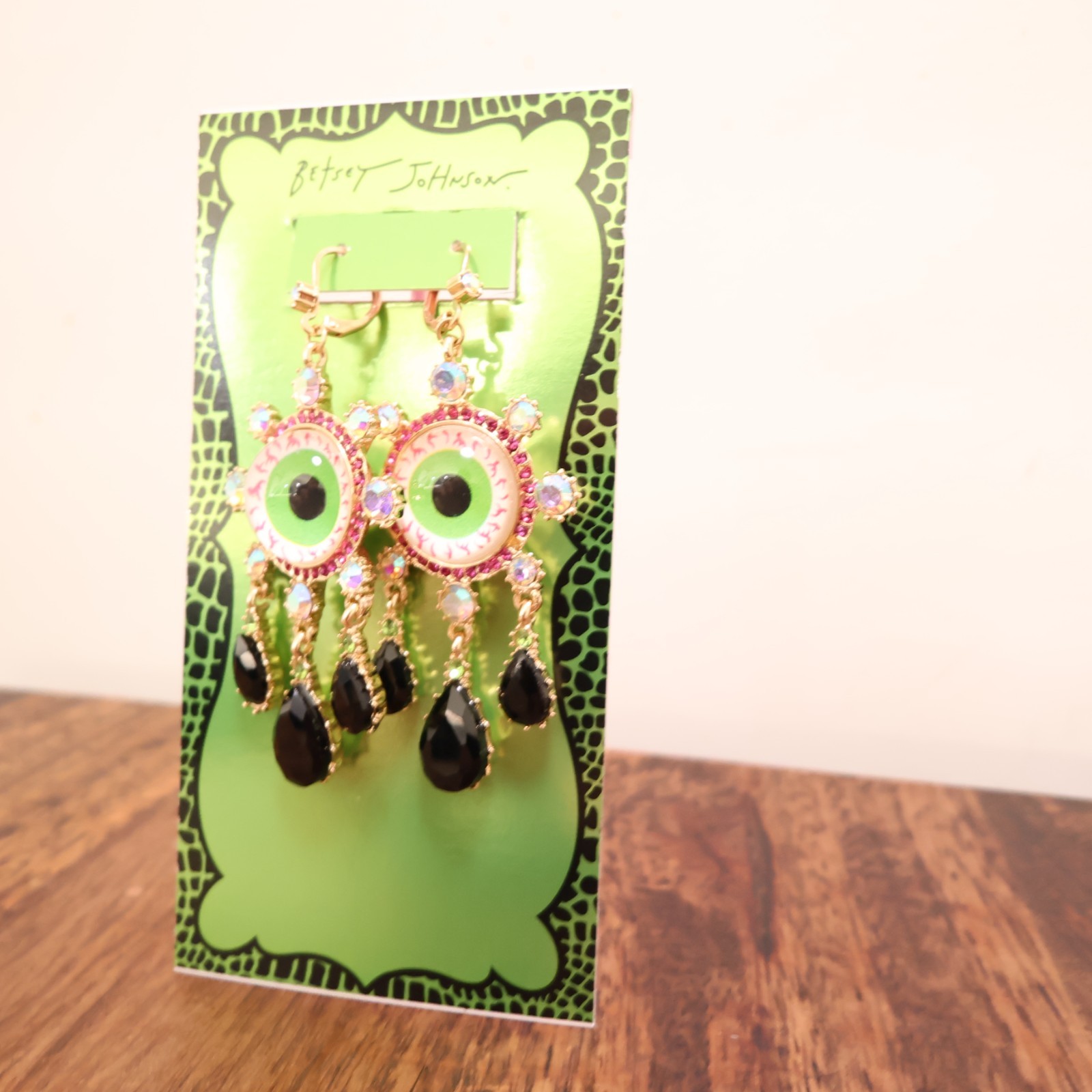 Betsey Johnson earrings eyeballs Halloween chandeliers pink black crystals NWT