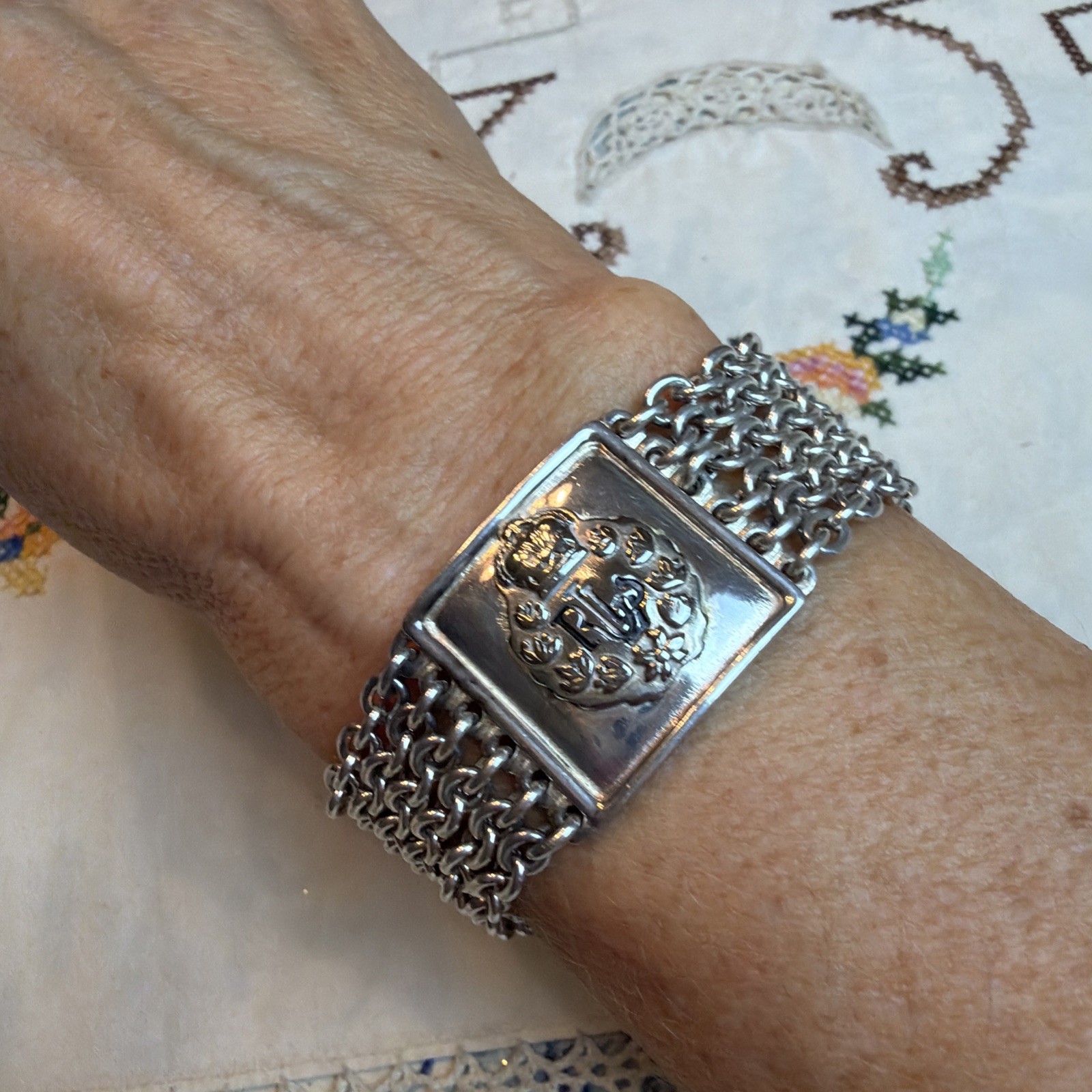 VTG Lauren Ralph Lauren 6 Strand Silver Tone Chain Bracelet With Crest Toggle