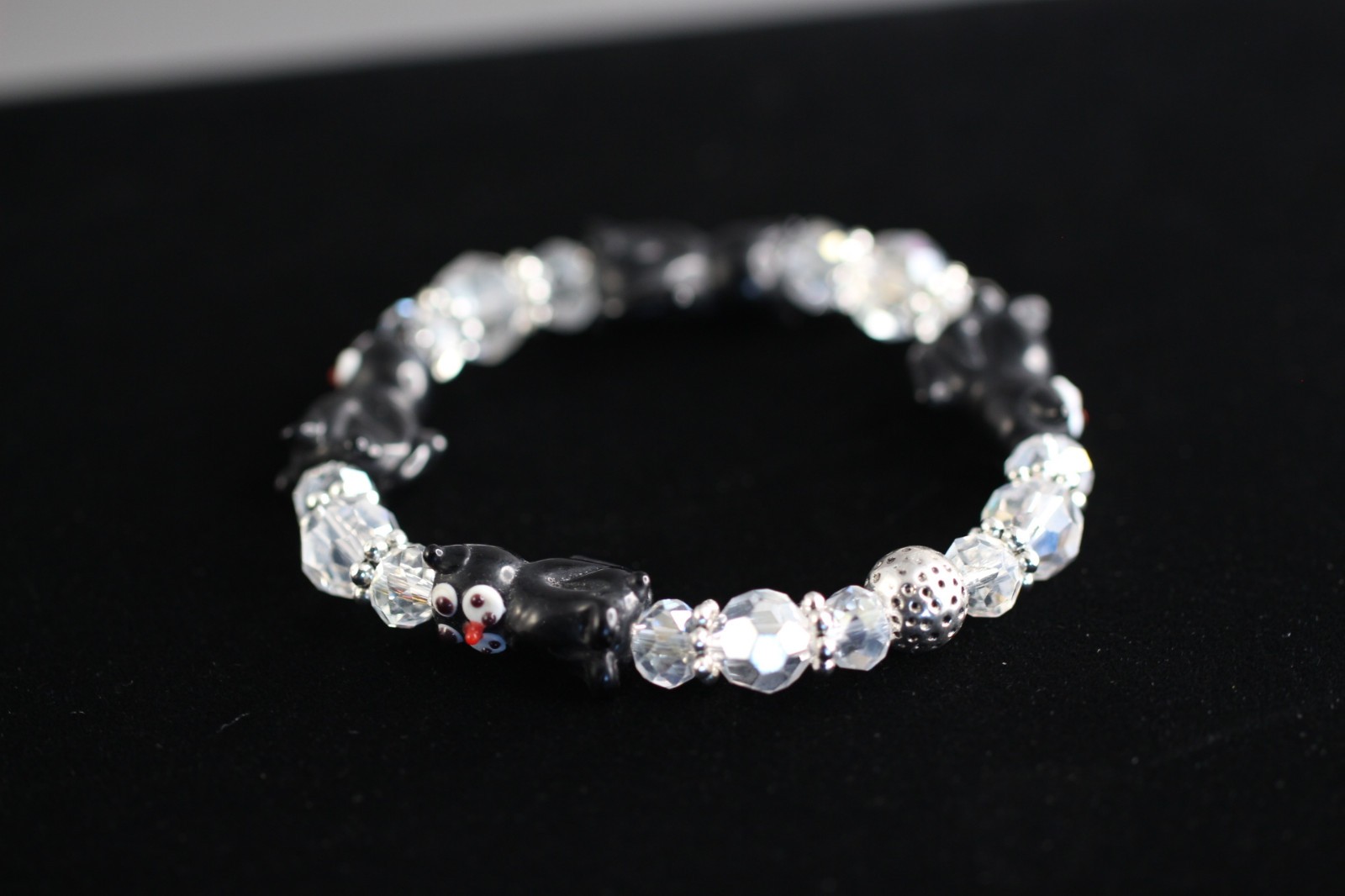 Black Friday Black Cat Lampwork Bracelet 7″ Elastic Glass Beads Crystal Felix