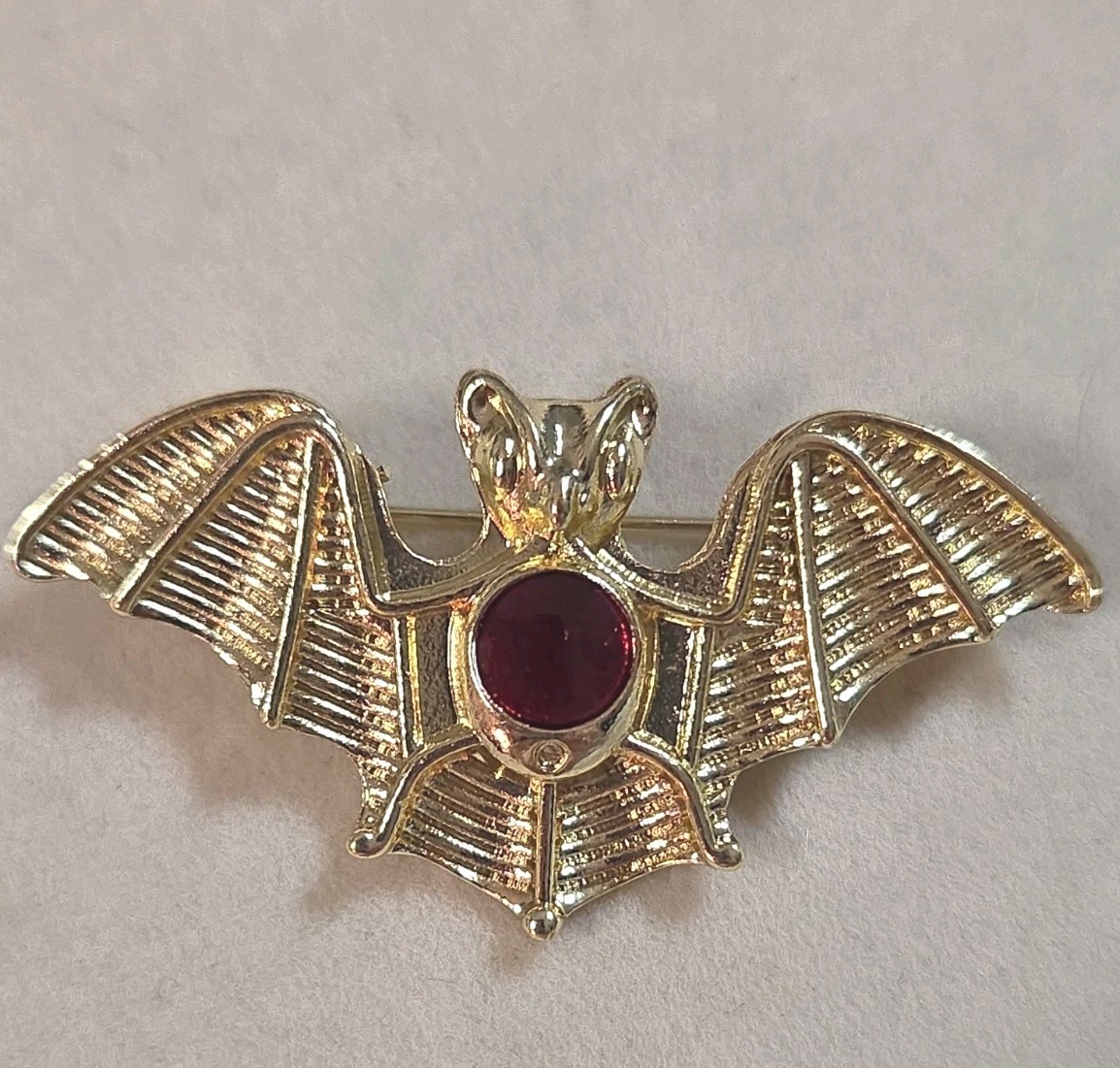 Gothic Rhinestone Bat Brooch. Gold Tone. Vintage Inspired Halloween 🎃