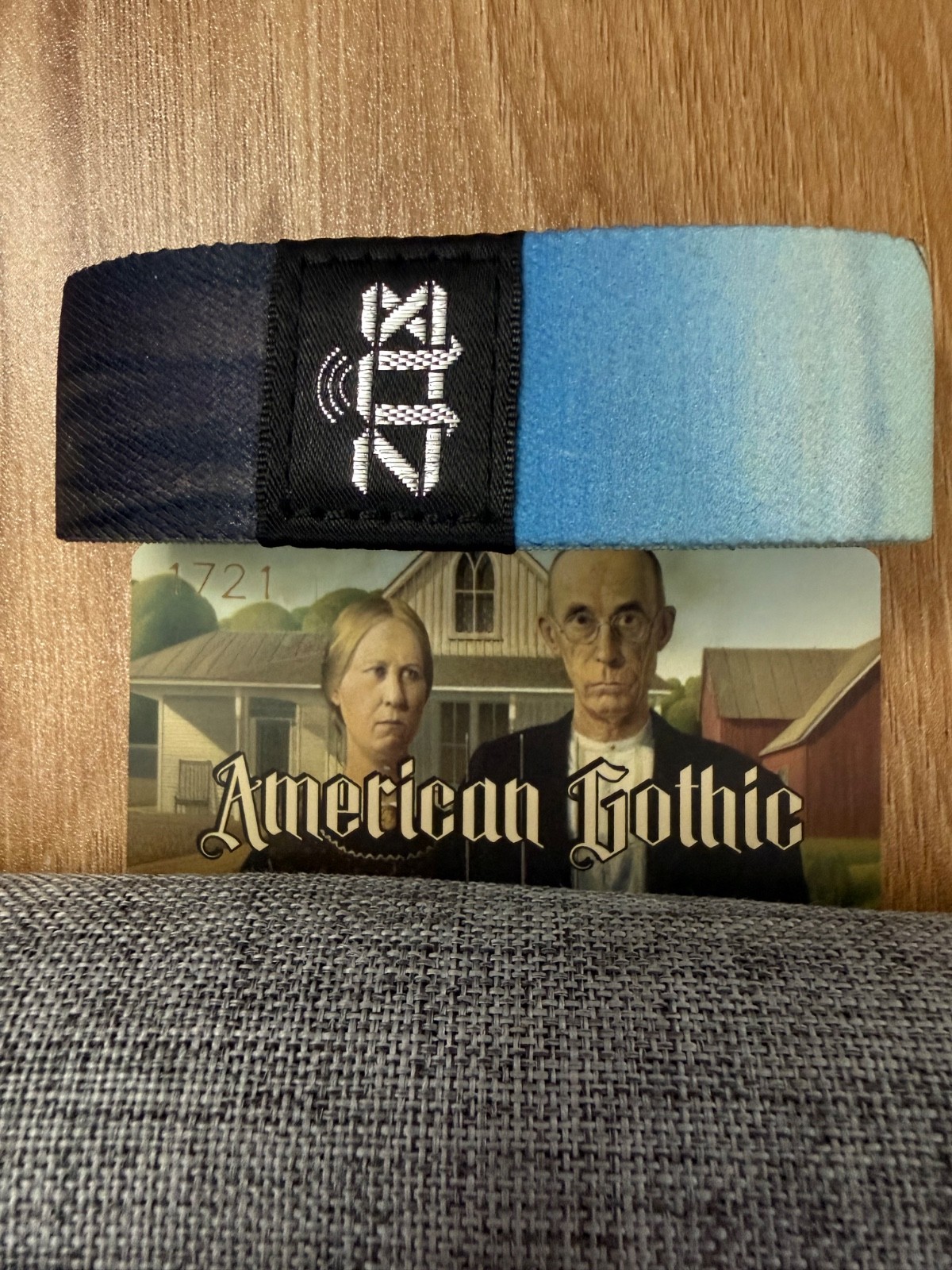 ZOX “ AMERICAN GOTHIC (FEMALE) 1721#” MED NIP COMBINED SHIP UP TO 8 SHIP FOR $6