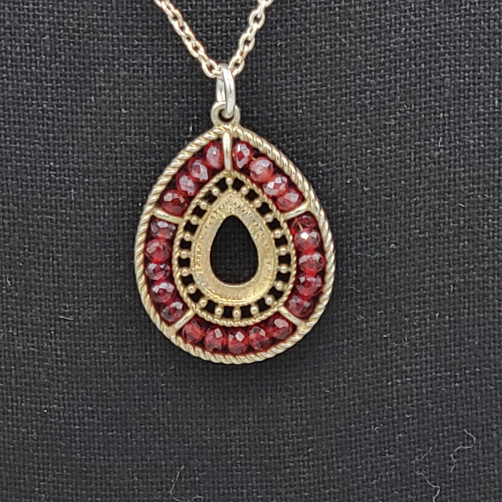 Adult Jewels Signed Silver Tone Cable Chain Necklace & Beaded Pendant 16 in