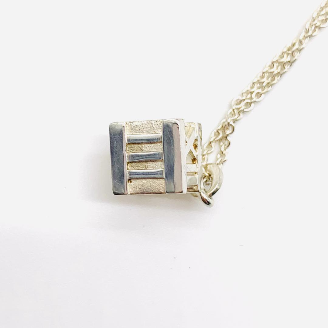 Tiffany & Co. Atlas Cube Design Silver Pendant Necklace Sv925 40cm 0.8 x 0.8cm