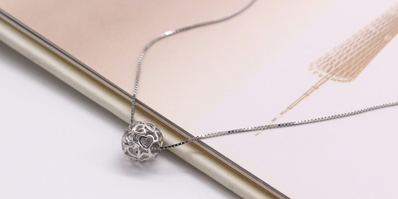 Solid 925 Sterling Silver Hollow Ball Heart Cut Out Pendant Box Chain Necklace