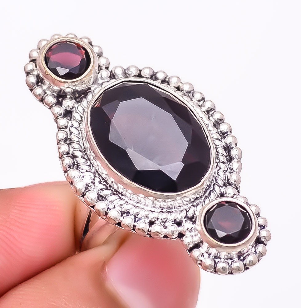 Mozambique Garnet Gemstone 925 Silver Plated Jewelry Ring s.7.5 M1598