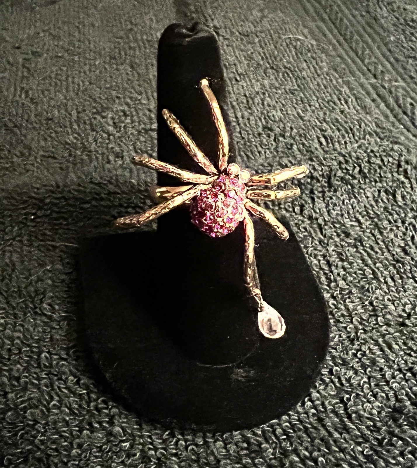 Betsey Johnson Vintage Fuchsia Pink Crystal Blood Drop Spider Copper ring