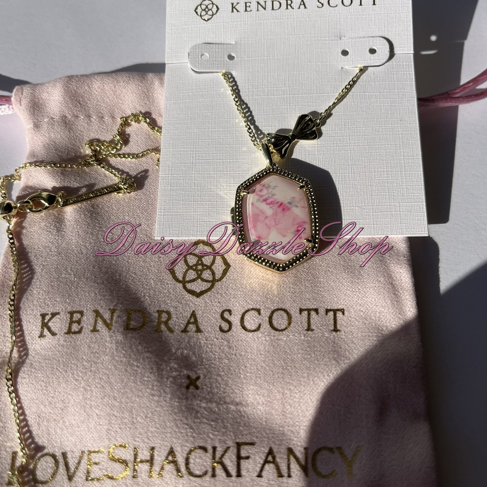 🎀Kendra Scott x LoveShackFancy Daphne Gold Locket Necklace Pink Mint Rosa Beaux