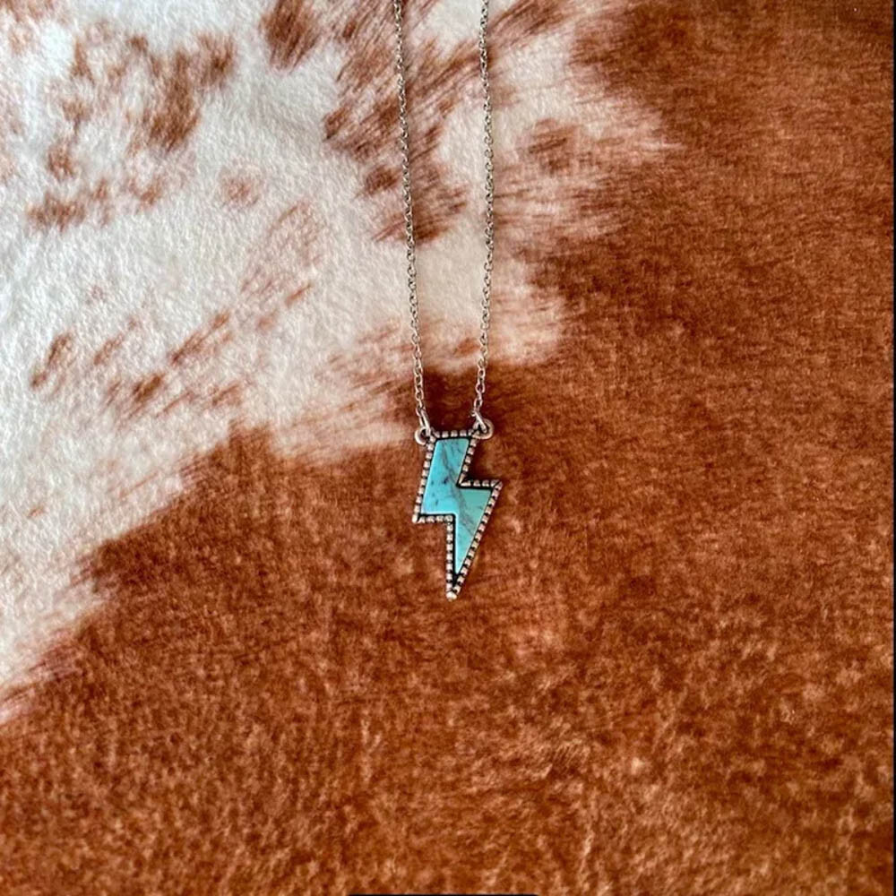 Turquoise Lightning Bolt Pendant Necklace – 19″ Oval Link Chain, Silver Tone