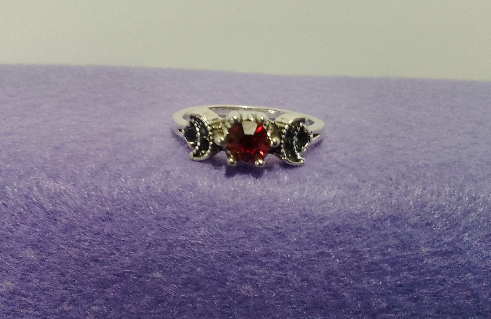 ‘Triple Moon’ Silver Plated Alloy Ring with CZ Ruby & Onyx Accents Size 9