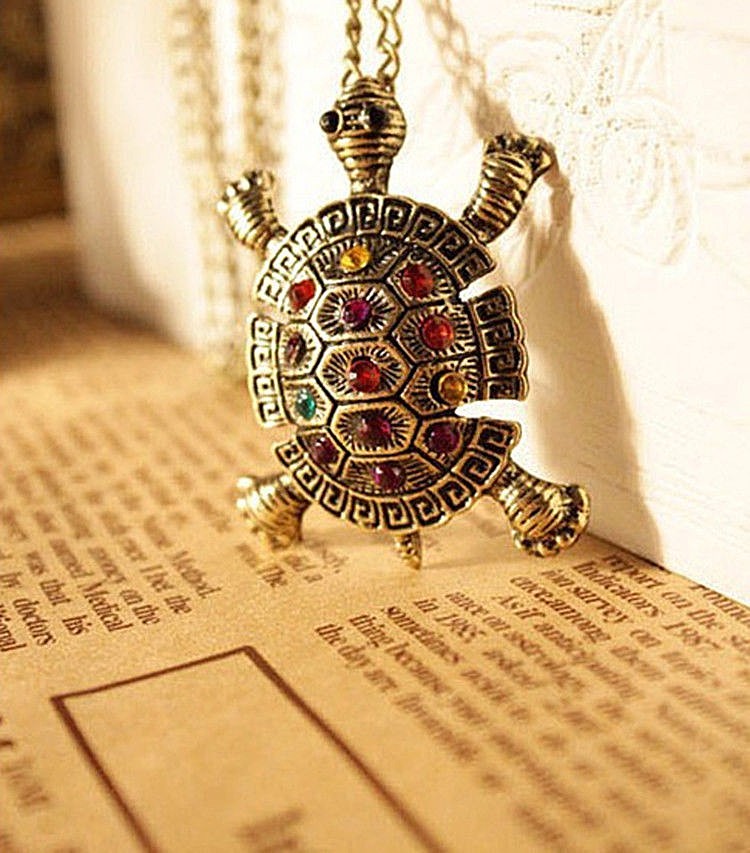 Rhinestone TURTLE 1-5/8″ x 1-1/4″ (42mm) Pendant Necklace with 27″ Chain (#29)