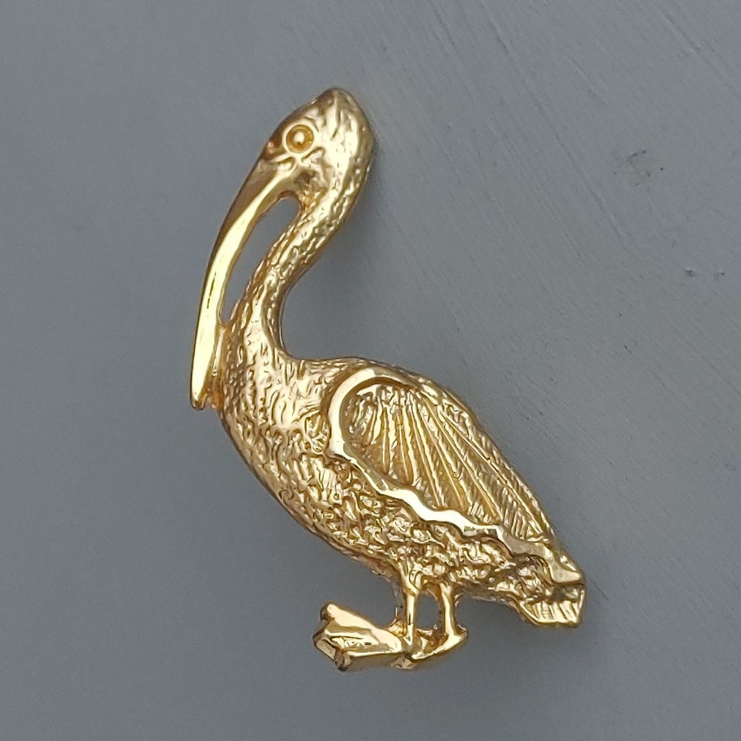 Gold Tone PELICAN Lapel Pin Brooch Ocean Bird