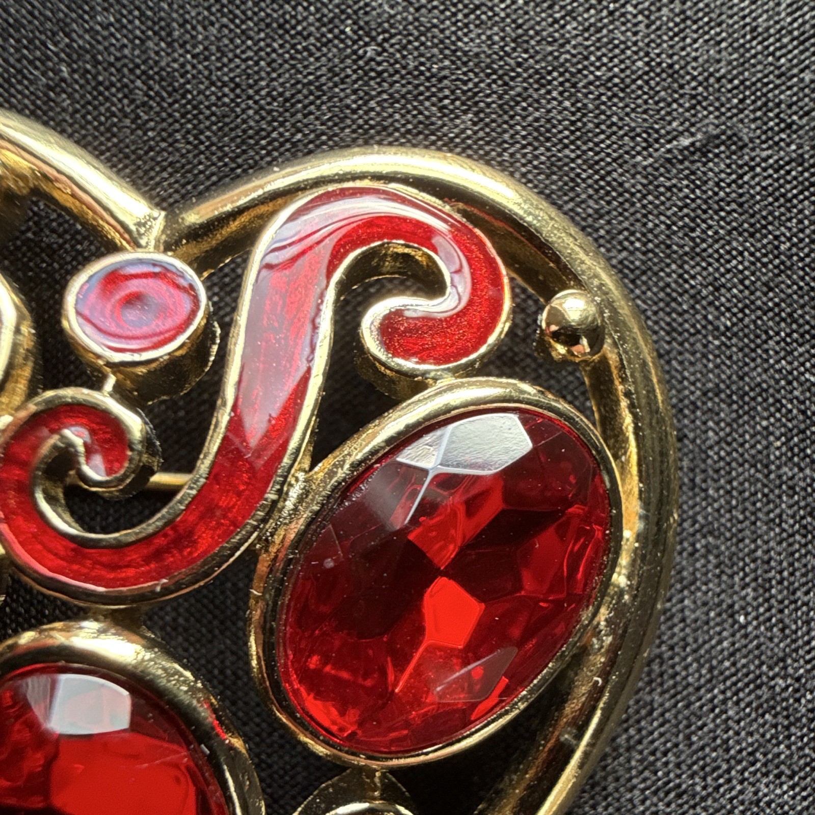 Vintage Trifari Signed Gold Tone Red Enamel Heart Brooch Pin w/ Red Rhinestones