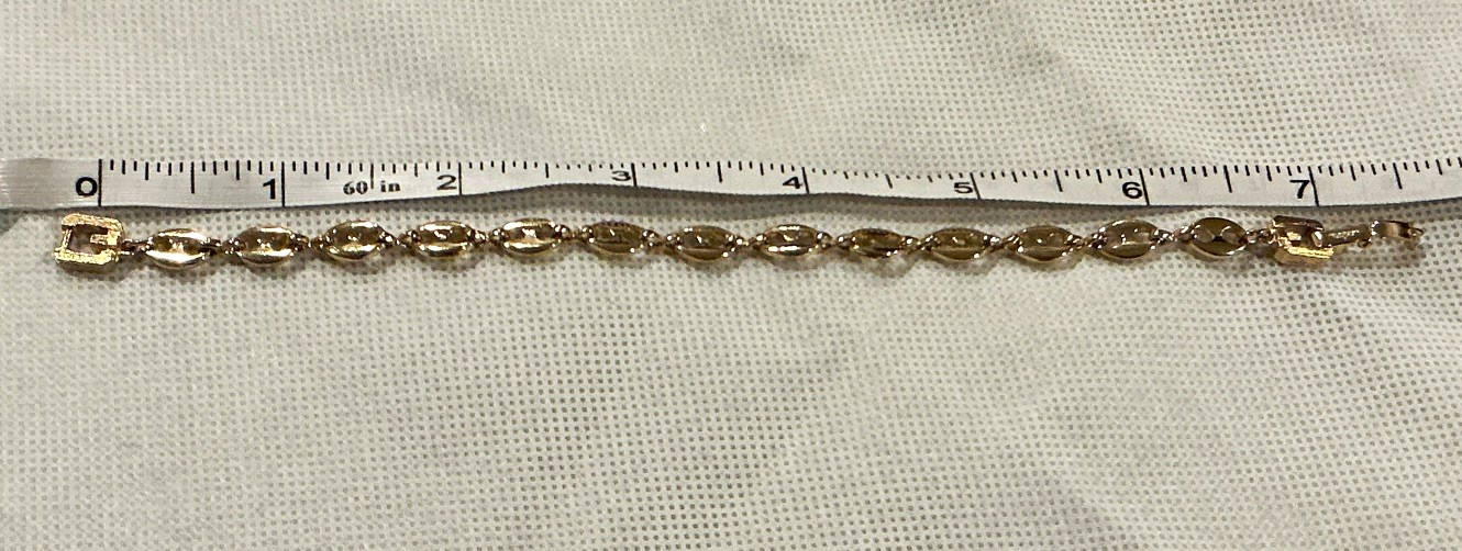 Authentic Givenchy Gold Tone Mariner Oval Link Bracelet 7 inch Box Clasp