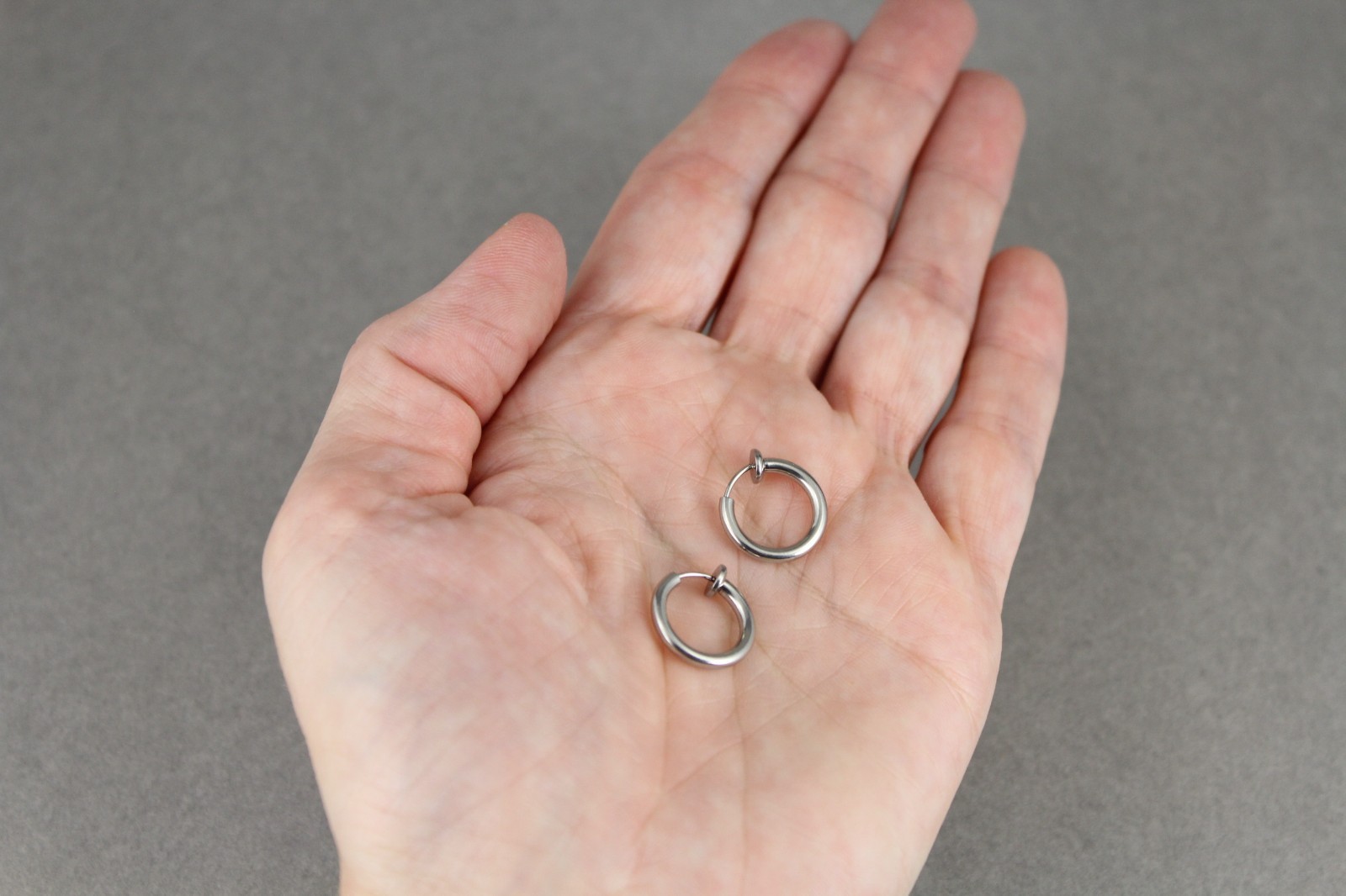Silver hoops Clip On Clips earrings hoop spring hinge clasp 1/2″ wide 13mm