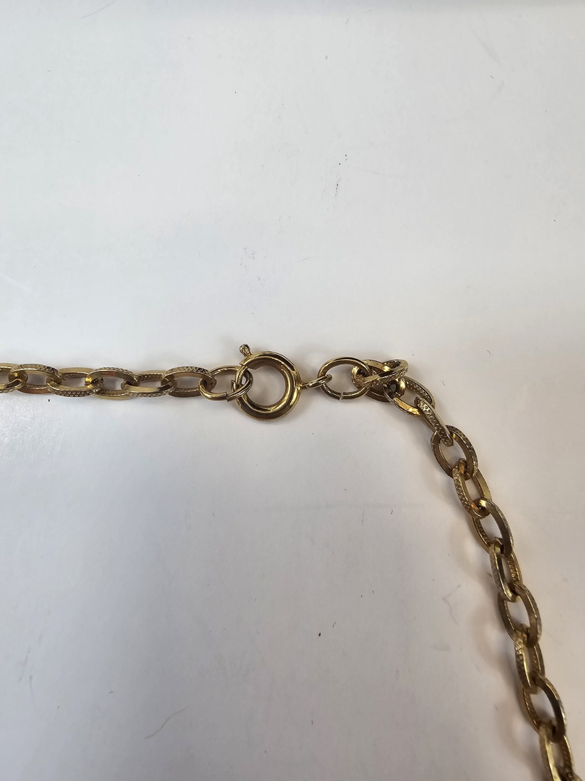 Coin design Pendant Necklace Goldtone