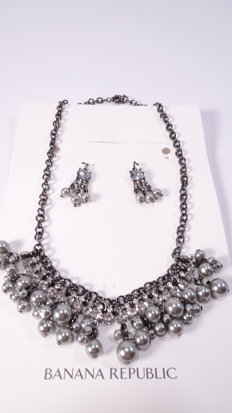 Banana Republic Women’s Silver Bauble Crystal Festive Necklace earrings NWT 90