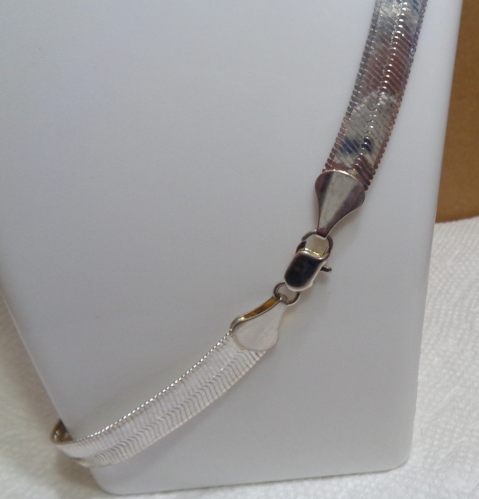 20 inches Rhodium Finish Silver Toned Flexible Herringbone 3/8″ Necklace 31.9 gm