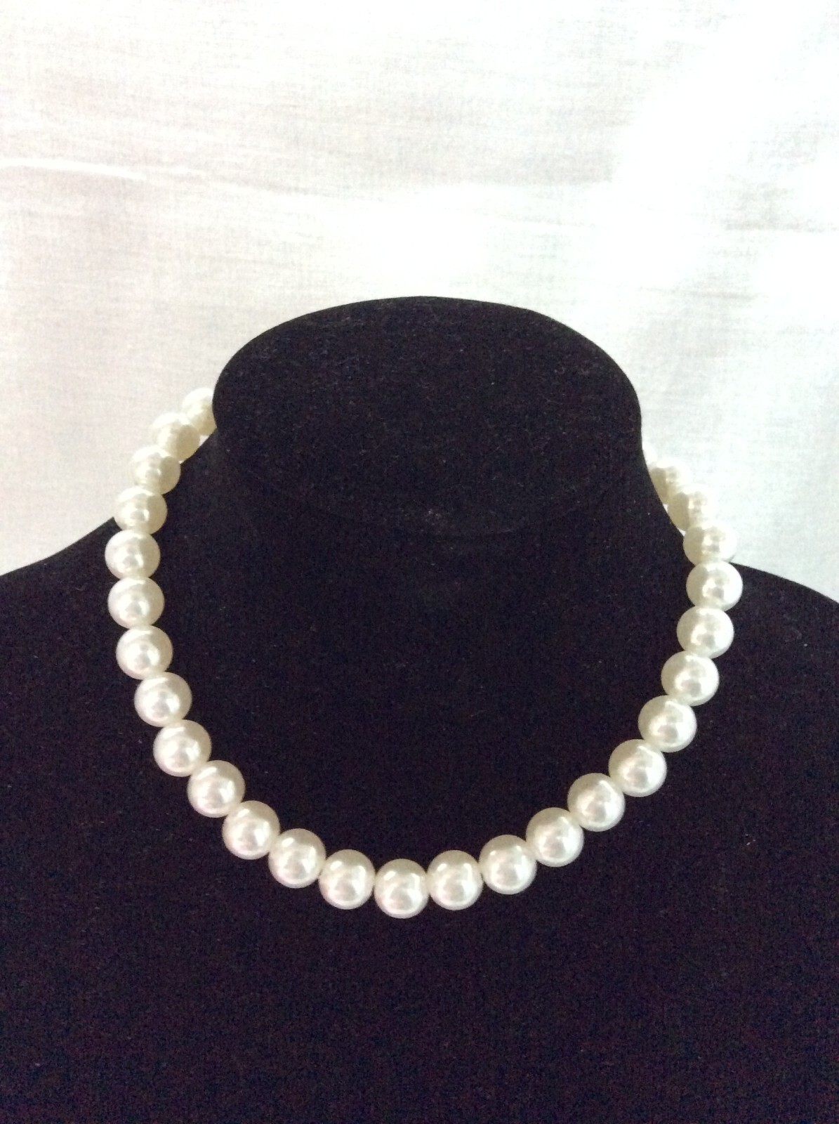 Pearl Tight Choker 32cm/12.5inch Necklace – Medium 8mm Faux Pearls