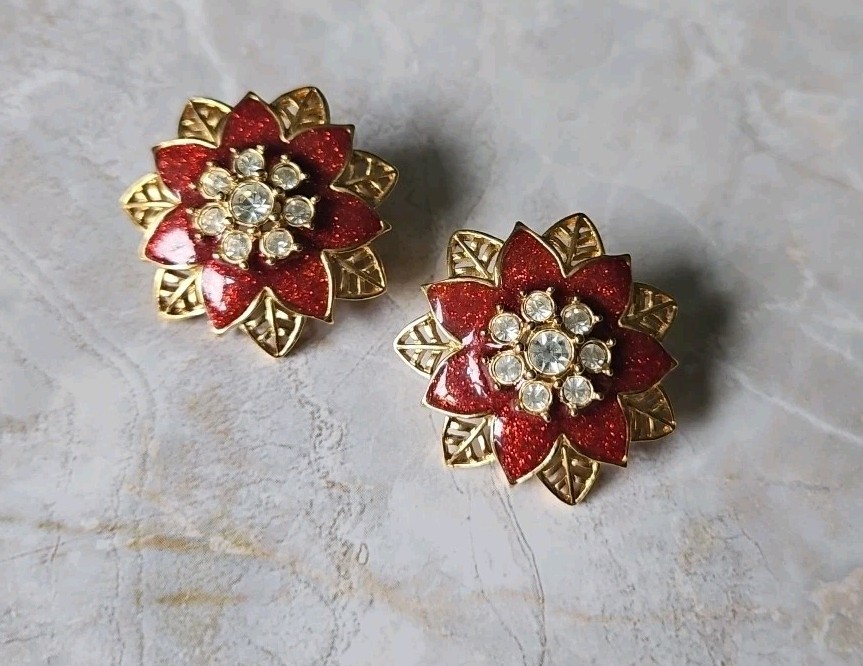 Womens Post Back Earrings Sparkly Red Enamel Crystals Gold Tone Poinsetta