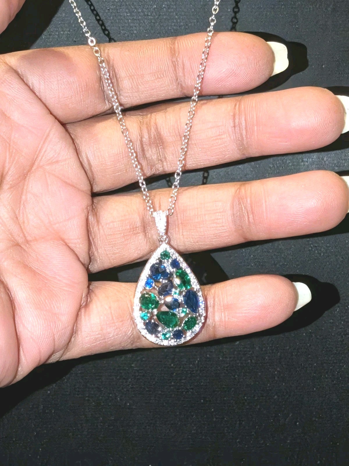 Women’s Moissanite Dazzling Green/Blue Sapphire Pendant Teardrop Necklace 18″