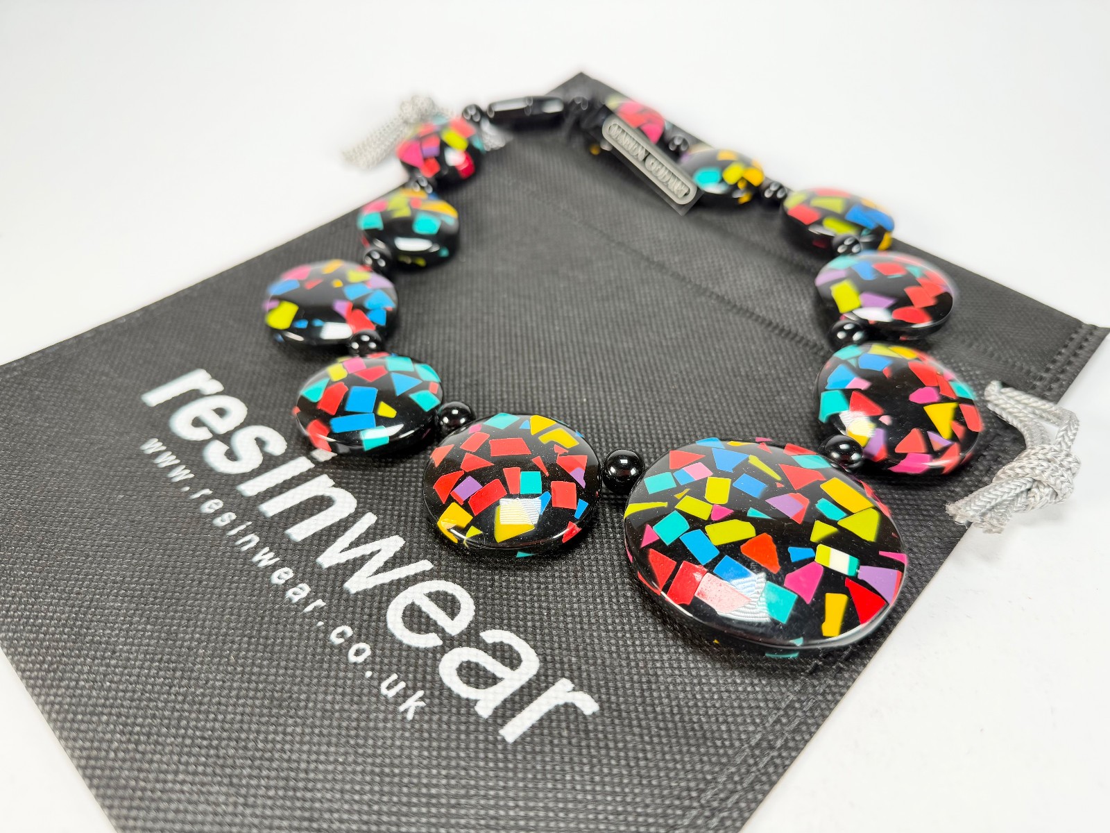 Marion Godart – Confetti “Bouclier” Art-Deco Mix Resin Necklace
