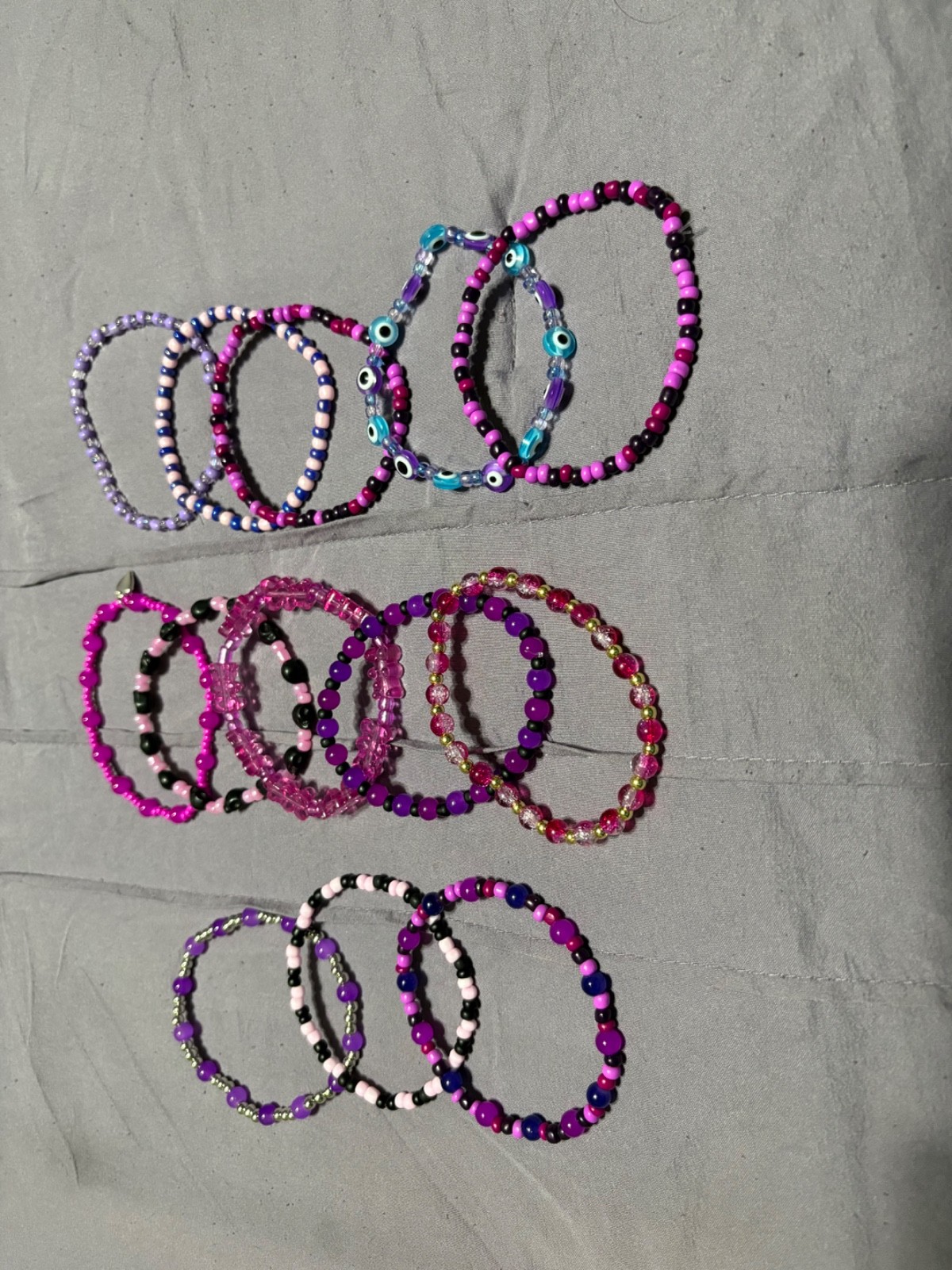 bracelets for women and men. comes in all shapes, sizes and types.