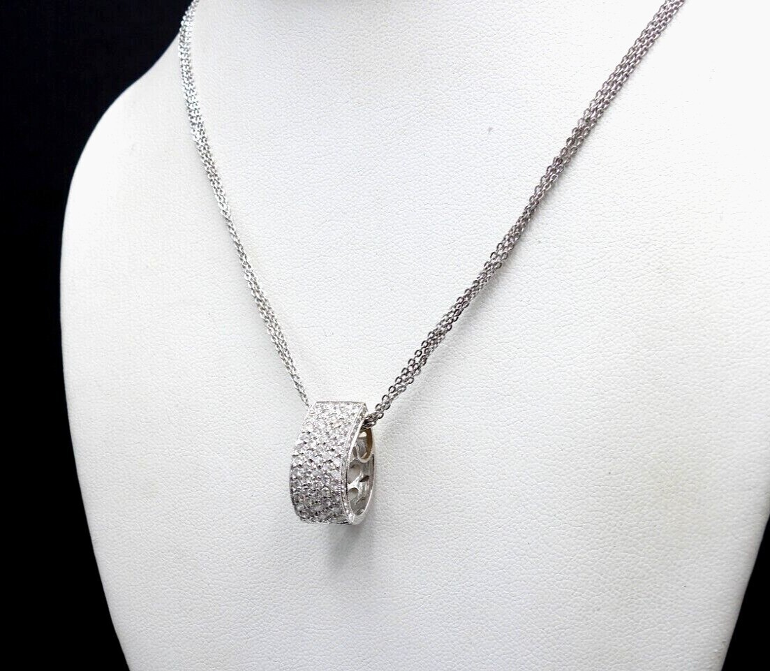 2.10 Ct Round Cut Simulated Diamond Stunning Pendant In 14k White Gold Plated