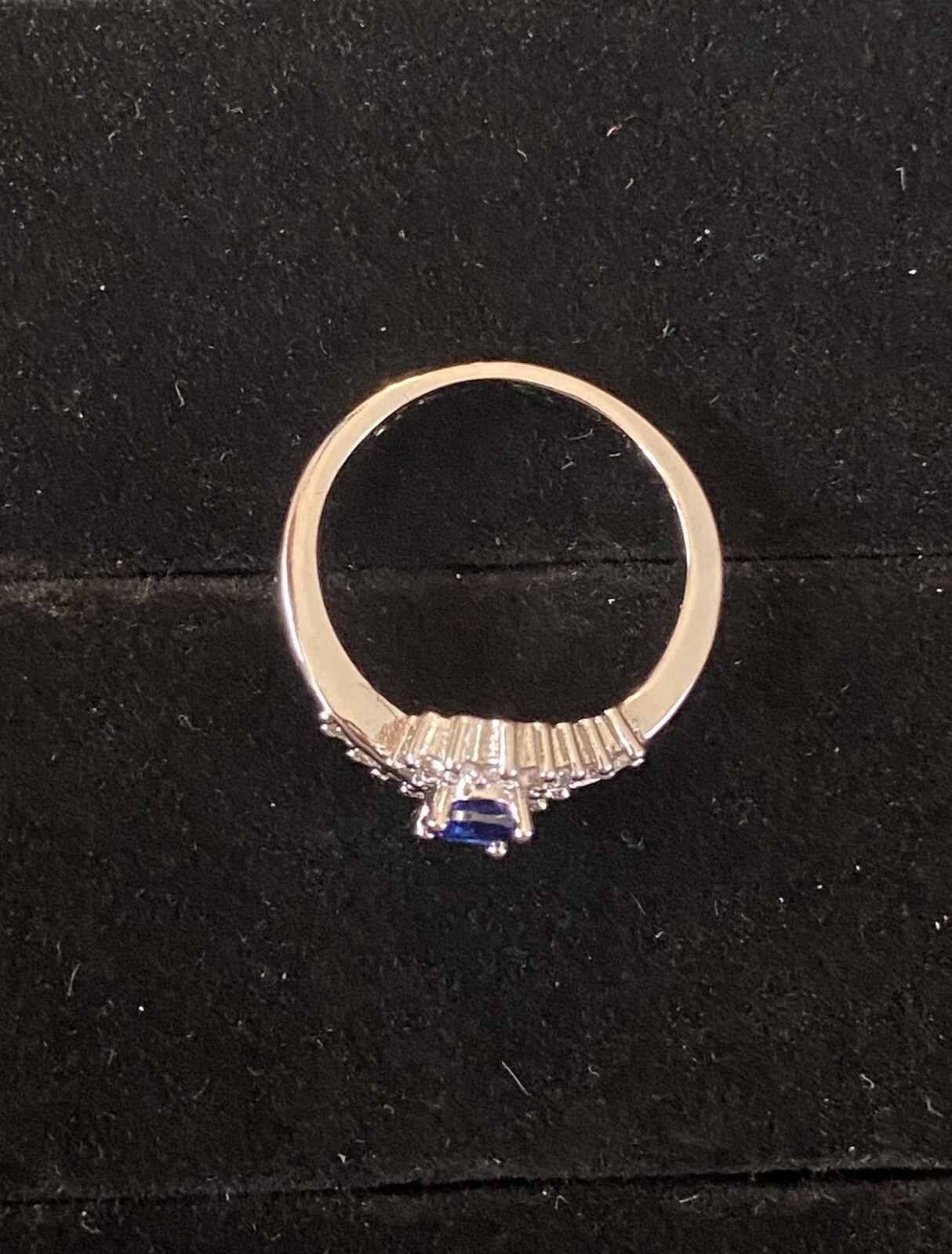 NEW .925 Sterling Silver Blue Saphire ring Cubic Zerconia size 6 Lab created