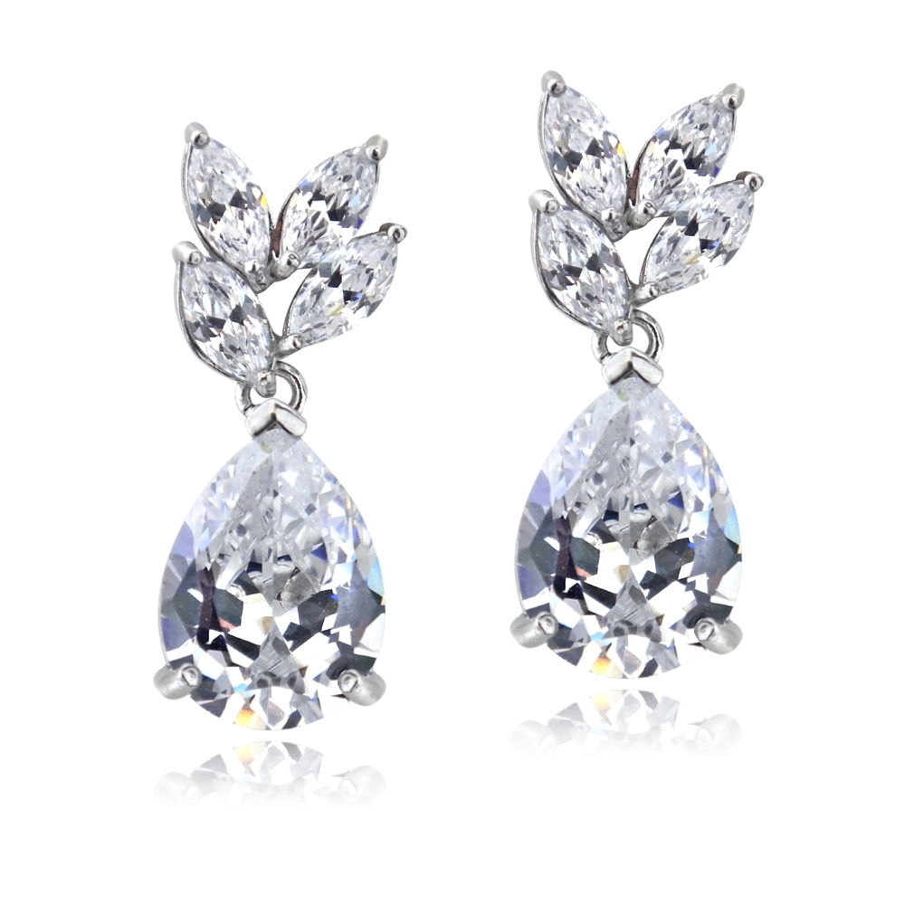 925 Sterling Silver 8ct CZ Teardrop Fashion Earrings