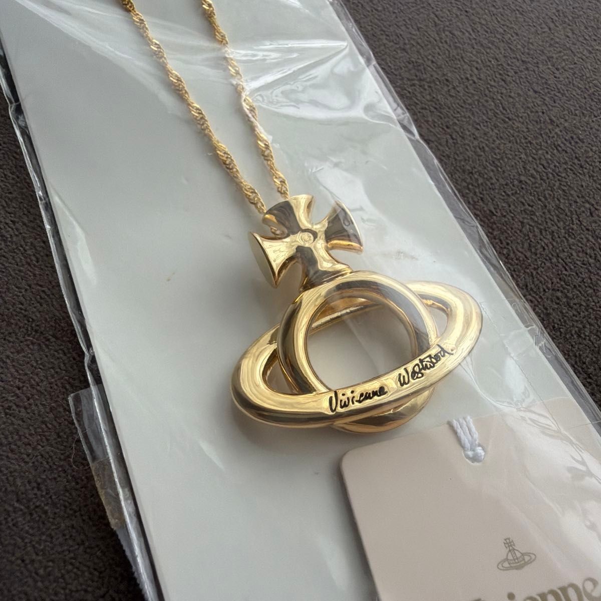 Vivienne Westwood Orb Glasses Holder Necklace Pendant New with Tags Gold Rare