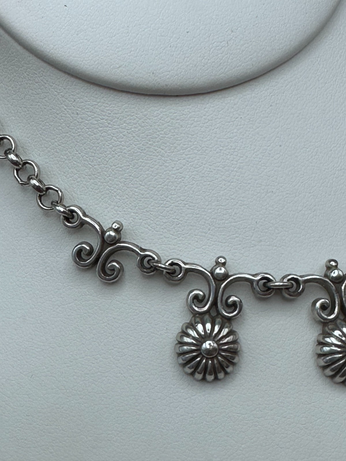 Retired Brighton Daisy Flower Silver‑Plated Necklace – Floral Charm & Scrollwork