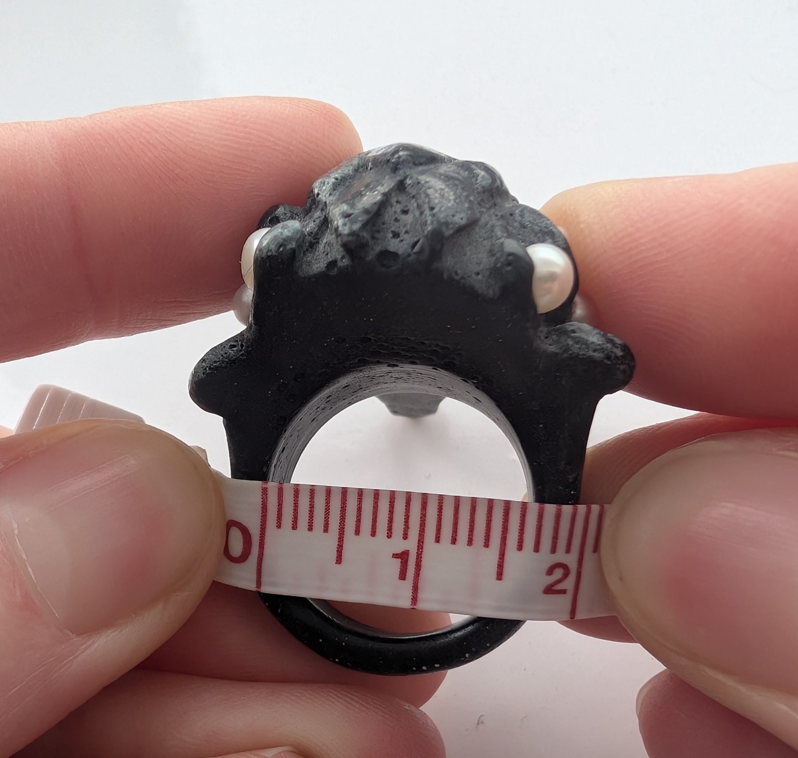 Macabre Gadgets – Raven Ring – Coral – US 6 | UK L ½ | J 11 | 16.5 mm