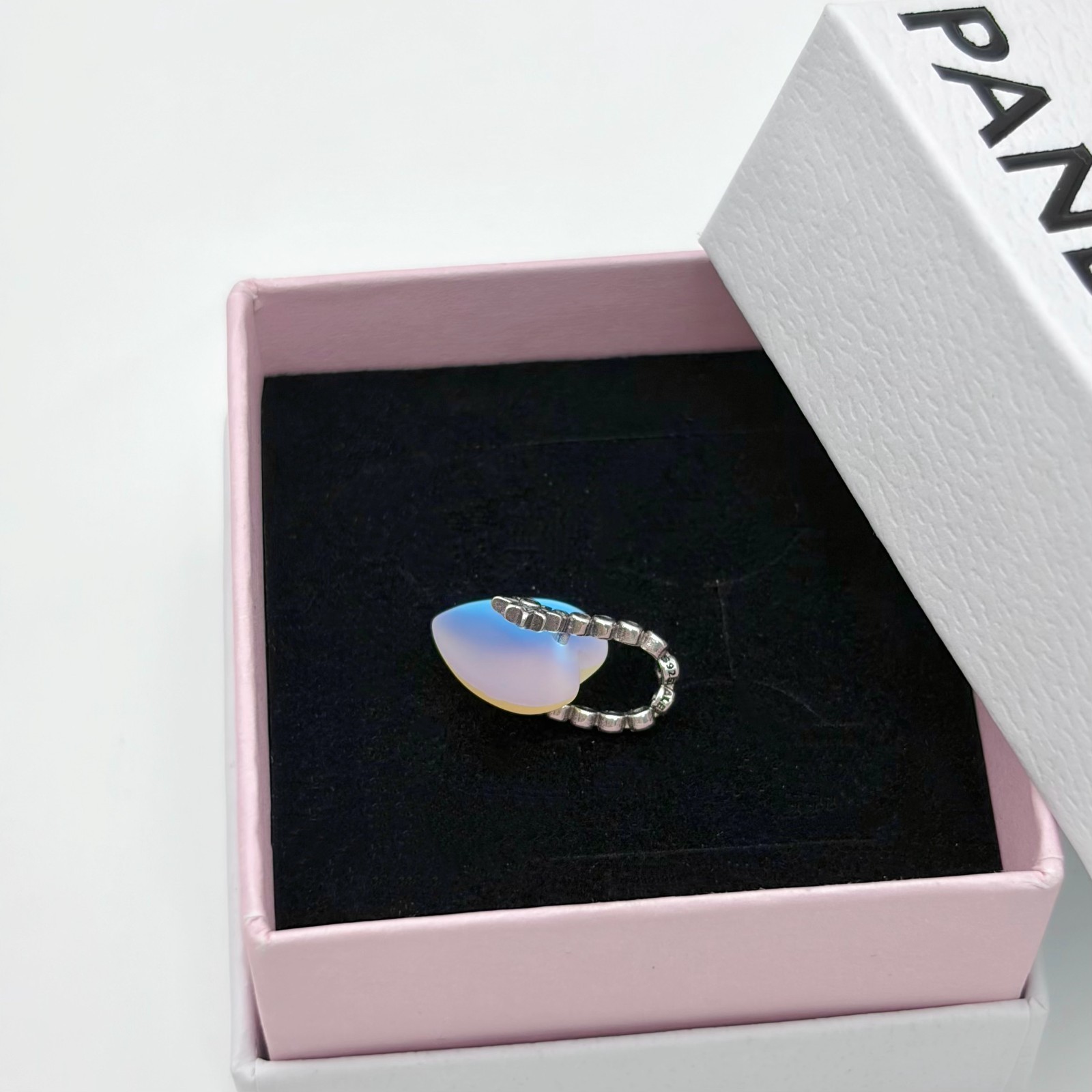 100% NEW #794143C01 PANDORA Shooting Star Moonstone iridescent Heart Charm