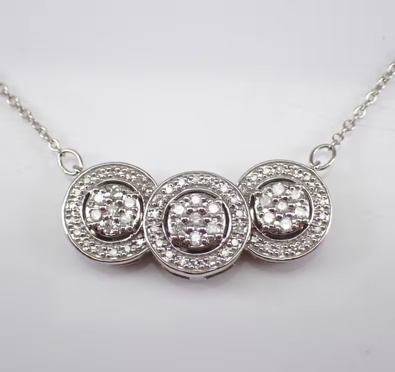 2Ct Round Cut Simulated Diamond Gorgeous Halo Pendant In 14K White Gold Plated