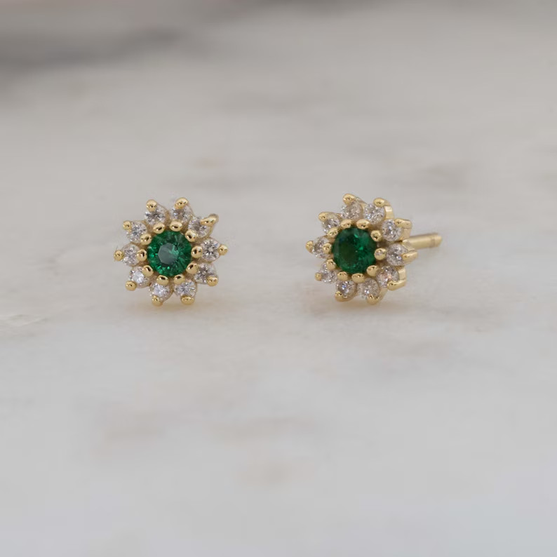 1.70 Ct Round Cut Simulated Emerald Flower Stud Earrings 14k Yellow Gold Plated
