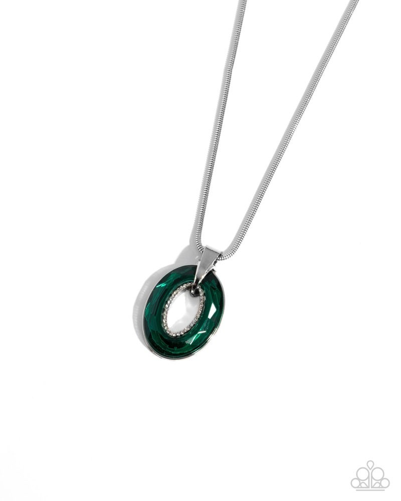 Paparazzi Reflective Rigor – Green – Emerald Greeb Gem – Silver Fitting – Neckla