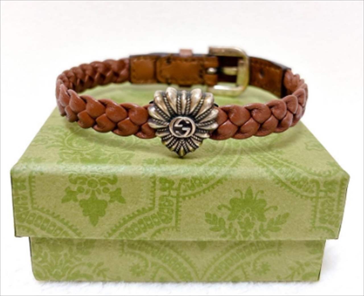 GUCCI Heart Wrap Bracelet Braided Leather Brown Size: 18 7.1/7.8 in. [Unused]